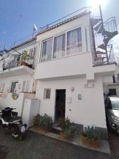 Bruder Hous - Isquia - 7