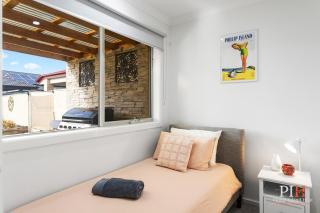 Spacious 4-BR Family Home - Cowes - 2