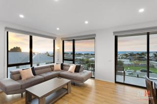 Panoramic Paradise 4-BR San Remo - San Remo - 4