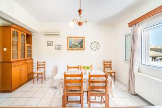 Captain Spiros Casa Nuova 2,3 - 4