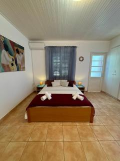 Quiet Seafront Studio Apartment - 5