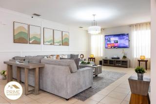 Amazing 6bd Resort Home Pool & Near Disney - 9