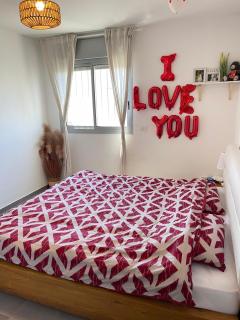 סאבלט בקומה גבוהה עם נוף מטריף לים בעיר נתניה - 3