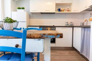 Modern Sea View Apartment with Balcony - Livorno - 5