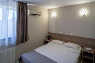 City Hotel Bucharest - Bucareste - 6