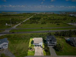 Just Right - Beach House in Pirates Beach West - Galveston - 6