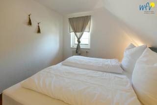 Ferienhaus am Gutspark Drankse Ferienwohnung Strandkamille - Dranske - 3
