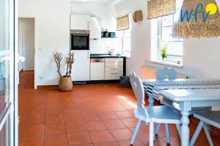 Ferienhaus am Gutspark Drankse Ferienwohnung Sonnenmeer - Dranske - 4