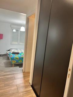 Ideal Apartment For 4 By Marseille Airport - Marignane - 5