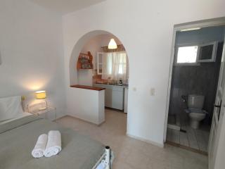 Smaragdi Rooms and Studios - Skopelos - 8