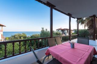 Beautiful House - Mola Kalyva - 3