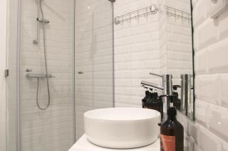 Modern Flat Near Trindade by LovelyStay - Oporto - 6