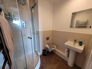 Lesley Court- A lovely Spacious 2 bedroom apartment by Catchpole Stays - Chelmsford - 1