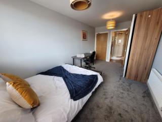 Lesley Court- A lovely Spacious 2 bedroom apartment by Catchpole Stays - Chelmsford - 3