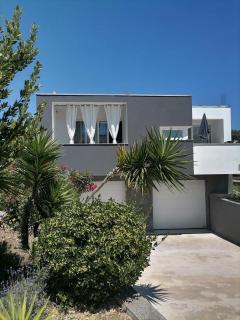 Apartments Dora Bibinje, 30 m from the sea - Bibinje - 4