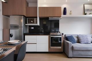 Studio prox shopping Curitiba Wifi, TV a Cabo e ar by UROOMS - Curitiba - 5