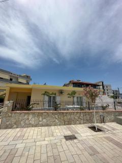 Guesthouse Agalliu - Ksamil - 0