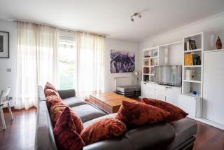 Chalet adosado con piscina, terraza y garaje en Castro Urdiales - Castro-Urdiales - 5
