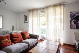 Chalet adosado con piscina, terraza y garaje en Castro Urdiales - Castro-Urdiales - 2