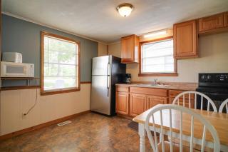 Lakefront Cabin in Dandridge with Fire Pit and Grill! - 2