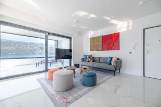 Luxury beachfront penthouse apartment with whirlpool and spacious rooftop terrace, Vinjerac - Vinjerac - 7