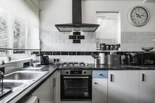 4 Bed Flat Sleeps up to 9 Close to Brixton - Londra - 6