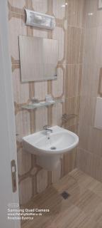 SEA WOLF Apartman Луксозен апартамент с панорамна гледка към морето климатик с нова напълно оборудвана кухня отделна баня с тоалетна гледка към басейна на 30 м от плажа Паркинг към хотела Навсякъде близо - 1
