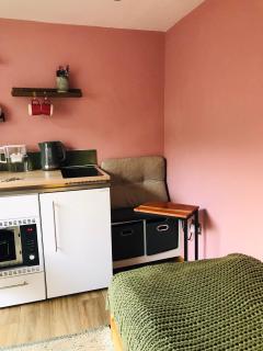 Garden Studio Annex w/free parking - 6