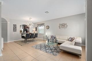 Modern Oasis 6 Bed 4 Bath Long Patio With A View! - Orlando - 9