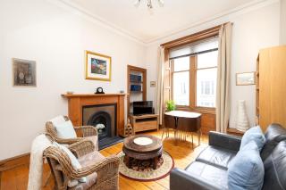 Charming 1-Bedroom Edinburgh City Getaway - Edinburgh - 4
