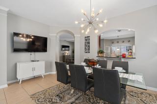 Modern Oasis 6 Bed 4 Bath Long Patio With A View! - Orlando - 4