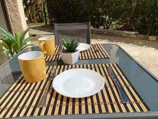 Estudio con Piscina y Parking, Playa a 4 Min a Pie, Tren a 2 Min - Fuengirola - 8