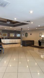 APM Inn & Suites - Martinsburg - 2