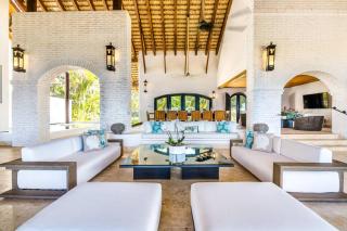 Ocean Front Villa Accommodates 14 Guests With Service - La Romana - 5