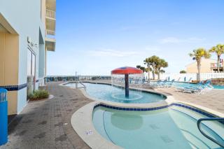 Majestic Beach Resort Tower I by Panhandle Getaways - Panama City Beach - 4