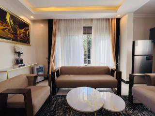 LivLuxe Furnished Apartments - 7