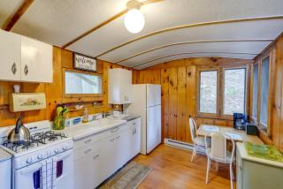 Rustic Berkshires Cottage at Lake Buel with Kayaks! - New Marlborough - 2