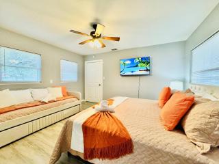 Tranquil Florida Getaway Garden & Courtyard - Lakeland - 2