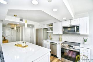 Remodeled, open airy condo, with full access , 1706 Brighton condo - Myrtle Beach - 3