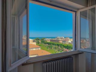 Center - Spacious Apartment near the Beach - Civitanova Marche - 9