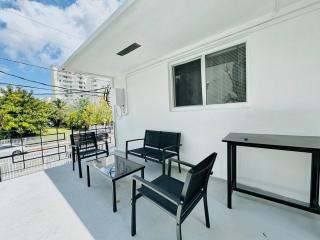 Modern 2br Miami Apt Near Downtown & Beaches - 6
