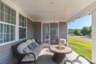 Luxury 4BR Retreat Kitchen Grill Fireplace - Winchester - 5