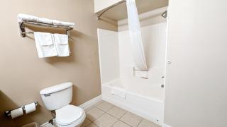 FairBridge Inn & Suites Canadian - Canadian - 6