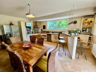 Maison 6p, 3ch, piscine chauffée, jacuzzi, cuisine d'été, jardin clos - Alba La Romaine - 2
