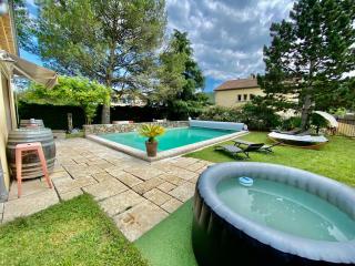 Maison 6p, 3ch, piscine chauffée, jacuzzi, cuisine d'été, jardin clos - Alba La Romaine - 7