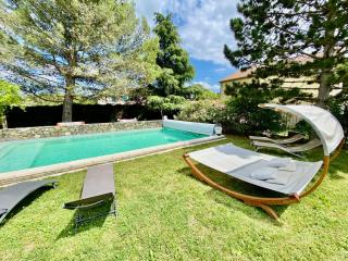 Maison 6p, 3ch, piscine chauffée, jacuzzi, cuisine d'été, jardin clos - Alba La Romaine - 8