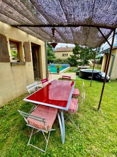 Maison 6p, 3ch, piscine chauffée, jacuzzi, cuisine d'été, jardin clos - Alba La Romaine - 9