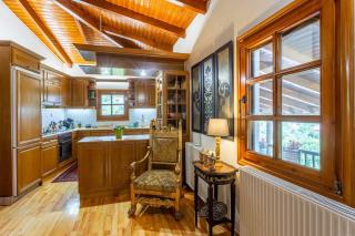 Stis Maroulas Guest House - - 5
