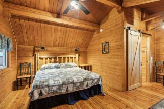 Lost Horse Lodge King Cabin 12 - Darby - 4