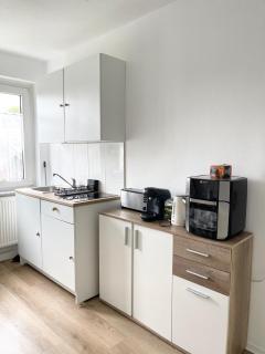 2-Schlafzimmer-Wohnung mit Parkplatz-Balkon-Küche- Garten, Nahe DUS Airport, Messe - Duisburg - 4